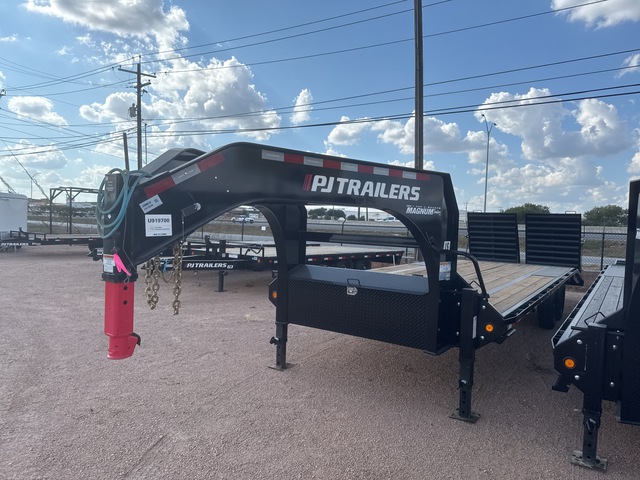 2025 PJ 25 ft T/A Gooseneck Equipment Trailer