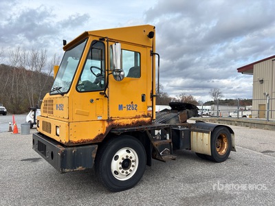 2010 Ottawa YT30 4x2 Spezial-Sattelzug