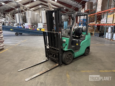 Mitsubishi FGC-25N 4750 lb Cushion Tire Forklift
