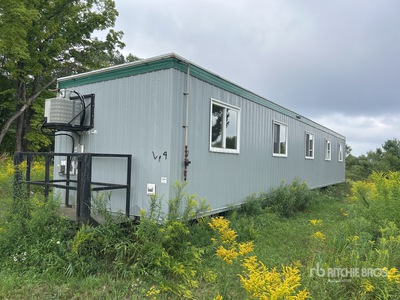 2013 Maple Leaf Homes Inc 60 ft x 11 ft 9 in 10 Person Skid-Mounted Mobile Camp