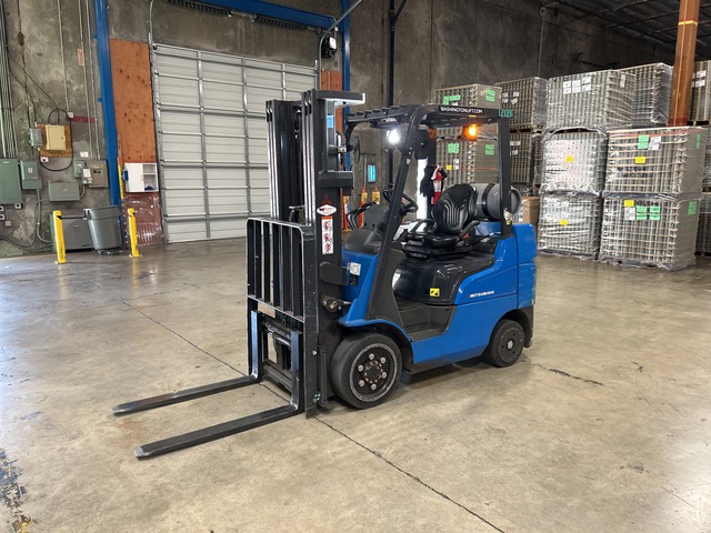 Mitsubishi FGC25N4 FL 4750 lb Cushion Tire Forklift
