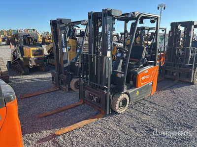 Doosan B15T-7 2450 lb Electric Forklift