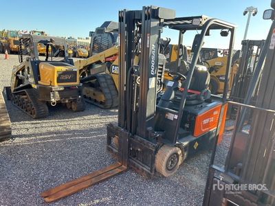 Doosan B15T-7 2450 lb Electric Forklift