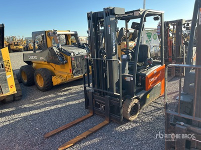 Doosan B15T-7 2450 lb Electric Forklift