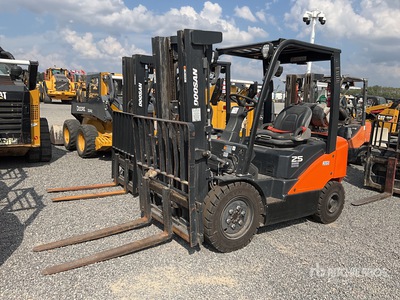 2021 Doosan G25-7LP 4600 lb Pneumatic Tire Forklift