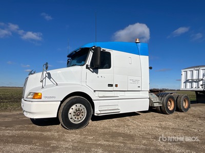 1998 Volvo VNL64T 6x4 Cabeza Tractora Cabina Dormitorio