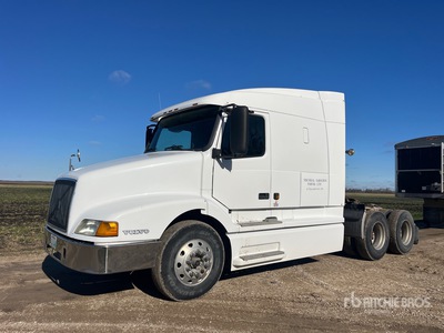 2000 Volvo 6x4 Cabeza Tractora Cabina Dormitorio