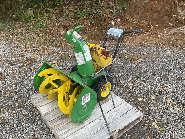 John Deere 1032 Snowblower