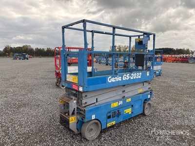 Genie GS2032 Electric Scissor Lift