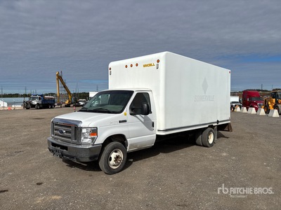 2019 Ford E-450 4x2 Camion fourgon