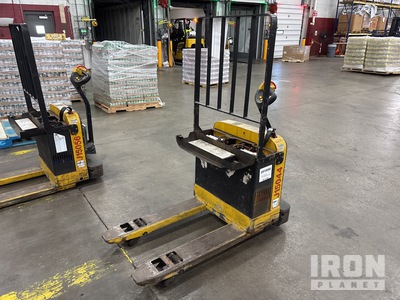 2015 YALE MPB040-EN24T2736 Pallet Jack