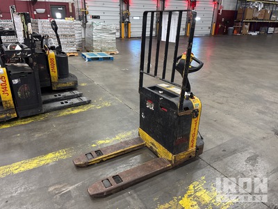 2011 YALE MPB040-EN24T2736 Pallet Jack