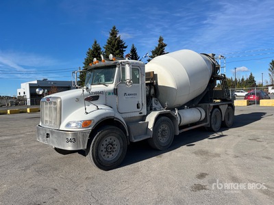 2006 Peterbilt 335 Camion malaxeur