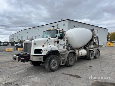 2006 International 5600i 6x4 Mixer Truck
