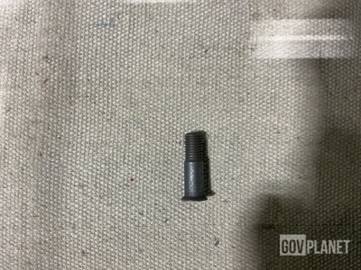 (1,974) HC Merchandisers AIC985B4-8R Machine Screws