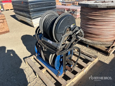 Quantity of (2) Hydraulic Reels Varios, tienda, almacen, consumidor