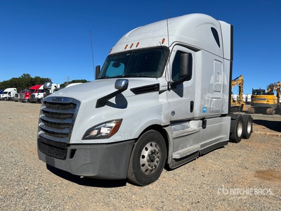 2020 Freightliner Cascadia 126 6x4 T/A Sleeper Truck Tractor