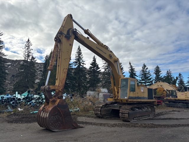 1985 Cat 245 VG Tracked Excavator 1985 Cat 245 VG Tracked Excavator