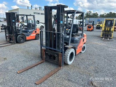 Toyota 4800 lb Pneumatic Tire Wózek widłowy