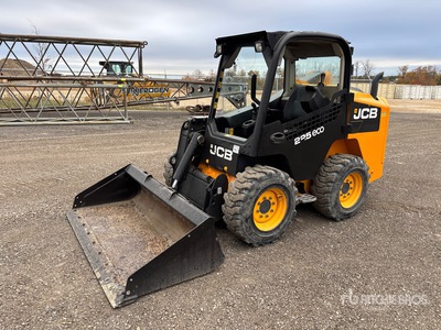 2014 JCB 225 Skid Steer Loader