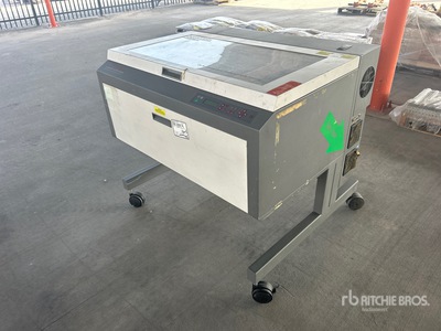 Universal X-660 Laser Cabinet