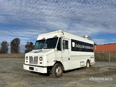 2010 Workhorse W62 4x2 Food Concession Truck