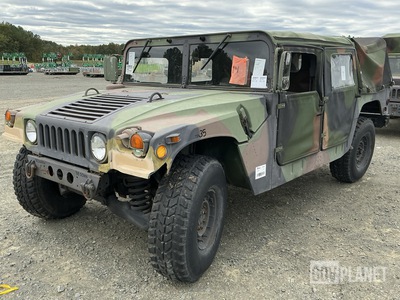 1993 AM General M1097R1 HMMWV 4 Door Soft Top w/Truck Body