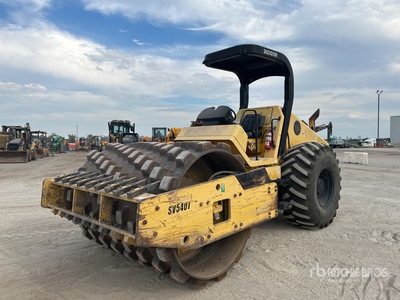 Sakai SV540T Padfoot-trommelverdichter