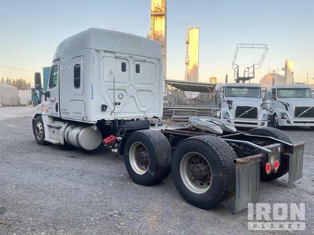 CAMIóN CAMAROTE 2016 FREIGHTLINER