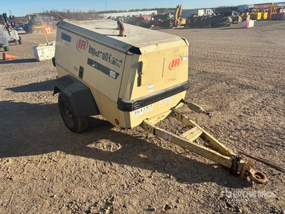2001 Ingersoll Rand P185WJD Mobile Luchtcompressor