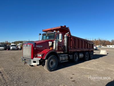2010 Kenworth T800 8x4 Tri/A Dump Truck