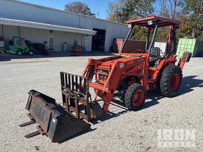 Kubota L35 4WD Tracteur agricole utilitaire
