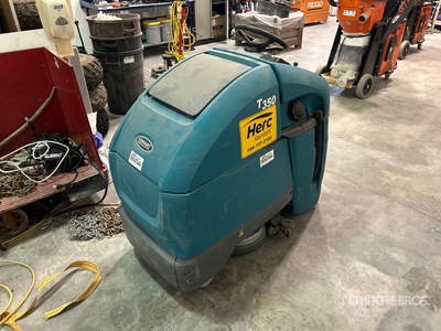 2023 Tennant T350 Stand-On Electric Vloer Schrobber