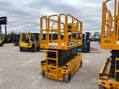 2021 JCB S3246E Electric Scissor Lift