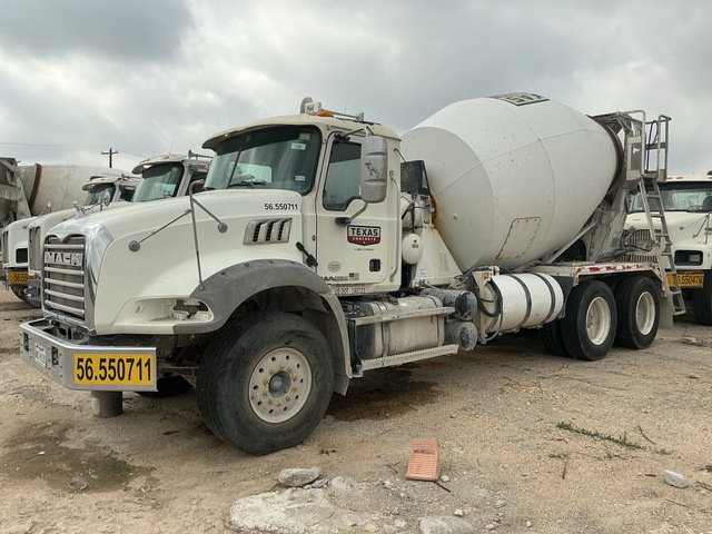 2014 Mack GU813 6x4 Mixer Truck (Inoperable)
