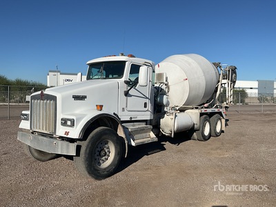 2007 Kenworth W900 8x4 Mixer Truck