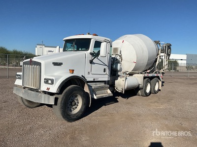 2007 Kenworth W900 8x4 Mixer Truck
