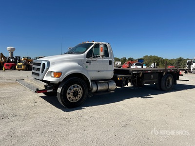2015 Ford F-750 XL 4x2 Camión Caja Abierta