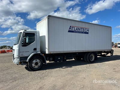 2016 Kenworth K270 4x2 شاحنة فان
