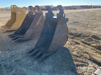 FMS 24 in Q/C Digging Excavator Bucket - Fits 200 Series