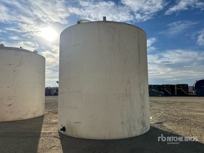 9000 gal Poly Water Tank