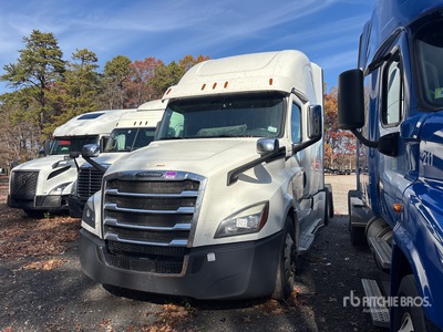 2020 Freightliner Cascadia 126 6x4 T/A Sleeper Truck Tractor (Inoperable)