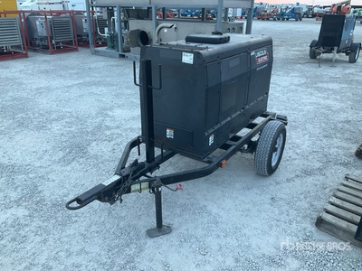 Lincoln Dual Maverick 200/200X 225 A Mobile Multi-Process Engine Driven Welder