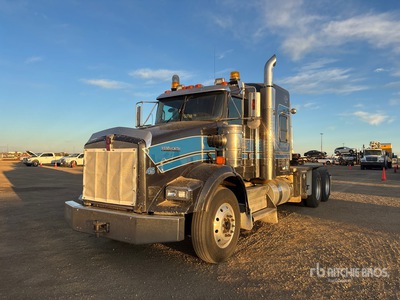 2009 Kenworth T800 6x4 Sleeper Truck Tractor