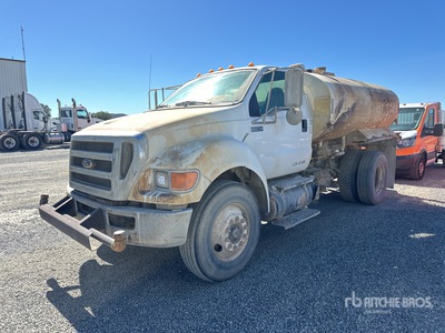 2012 Ford F-750 2000 gal 4x2 Water Truck