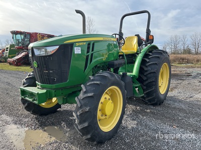 2013 John Deere 5085M 4WD utiliteit Tractor