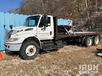 2005 International 4400 6x4 Flatbed Truck (Inoperable)