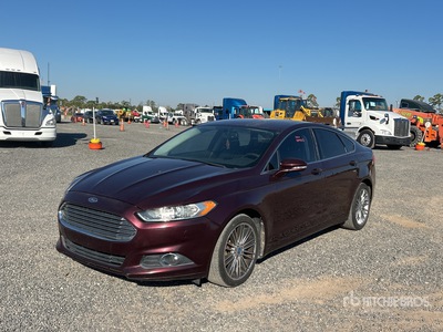 2013 Ford Fusion SE Samochód