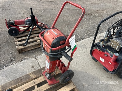 2016 Hilti TE 3000-AVR Demolition Breaker