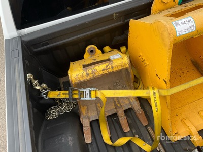 2021 John Deere 24 in Benna per retroescavatore per terna